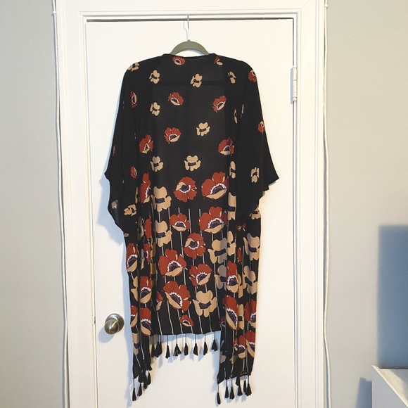 Urban Outfitters Kimono - Picture 2 of 2